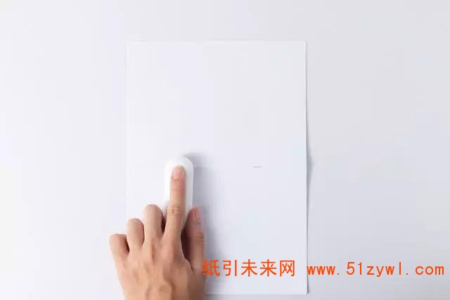 適合于任何紙張尺寸的訂書機，不用再擔(dān)心太大訂不上了